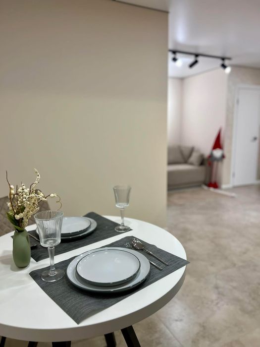 Продається гарна 2 кімнатна квартира на Бамі