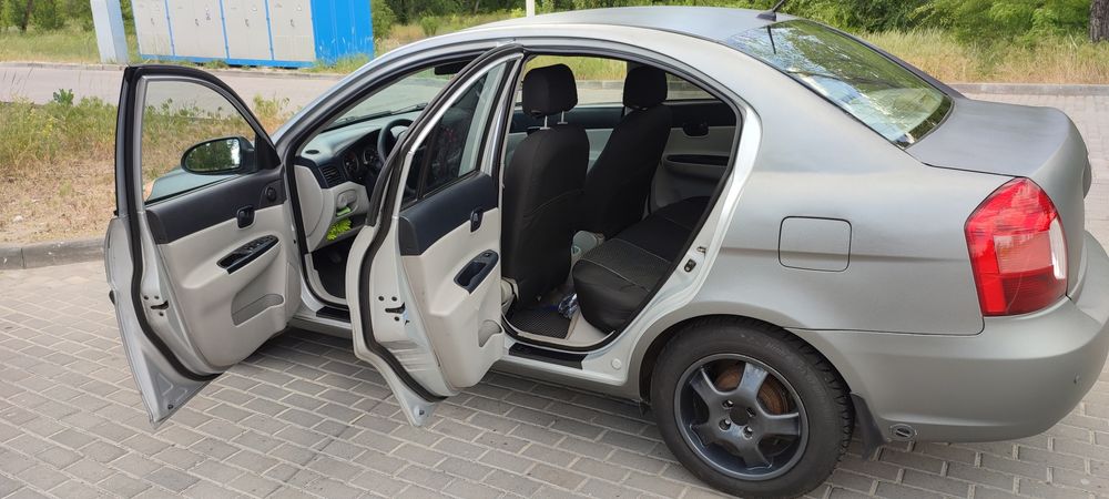 Хюндай Акцент 2007