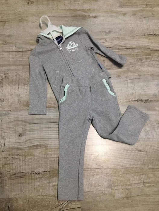 Спортивний костюм