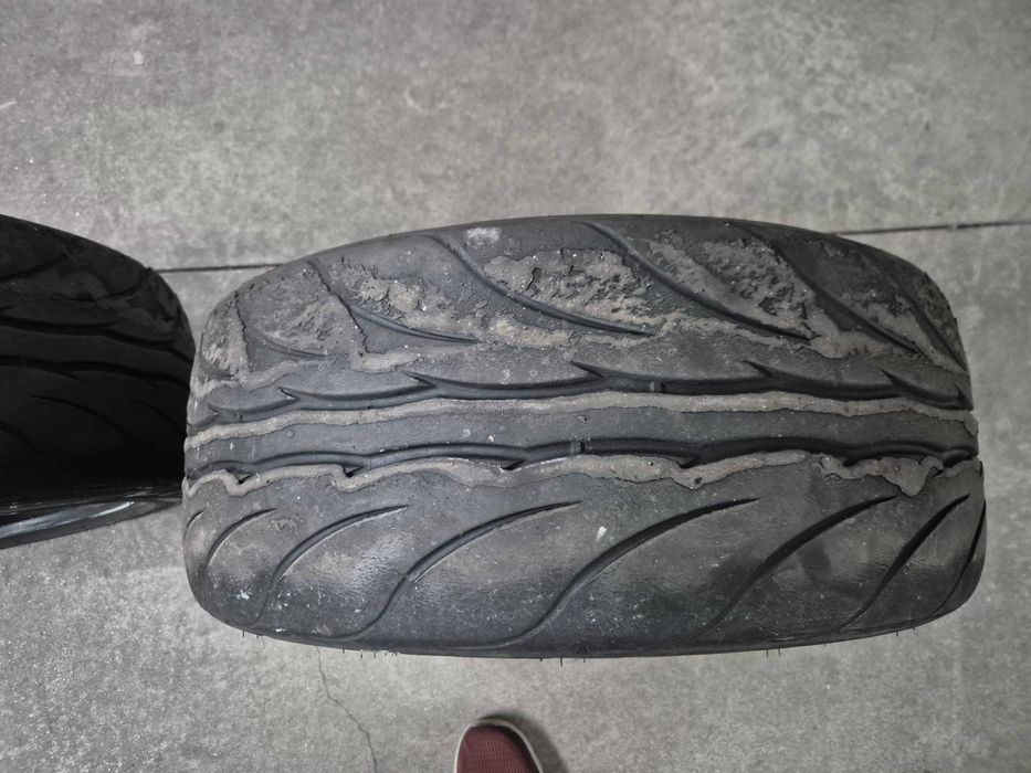 2x Pneus Federal 595 RS-PRO 225/40R18 usados