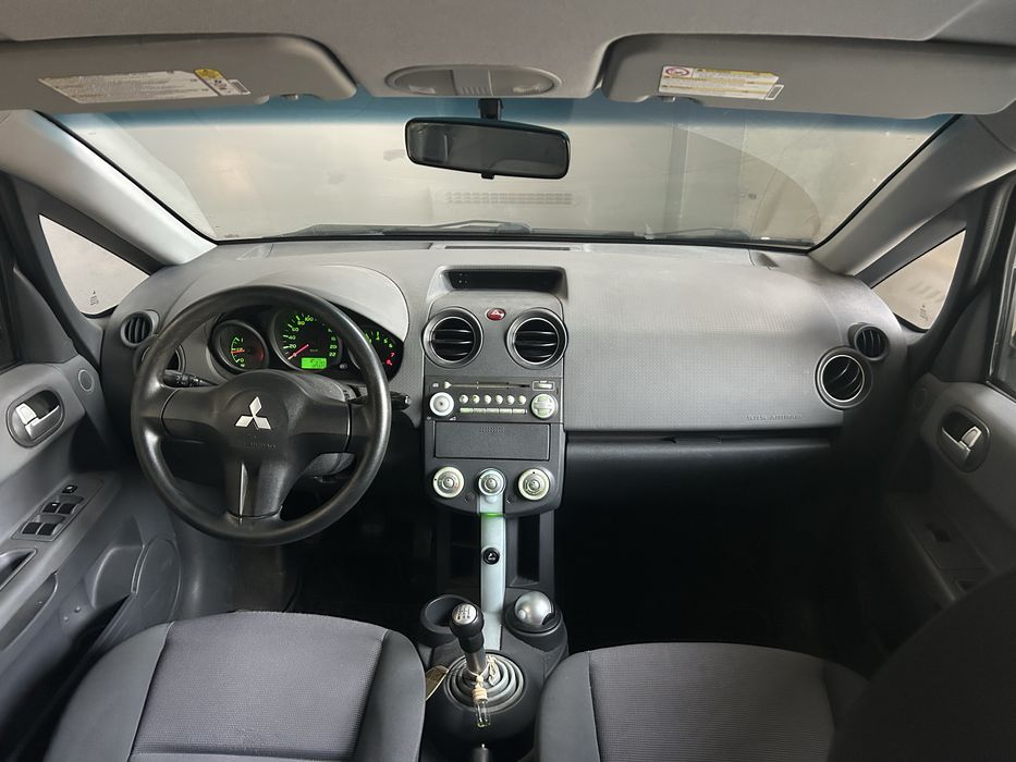 Mitsubishi Colt 1.3 16v de 2004