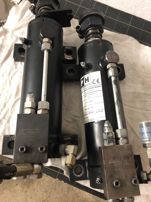 Siłownik ,cylinder hydrauliczny M-42 Jack cylinder 10 ton