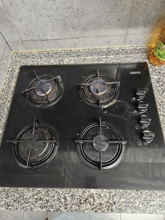 Fogão a gas e forno electrico Zanussi