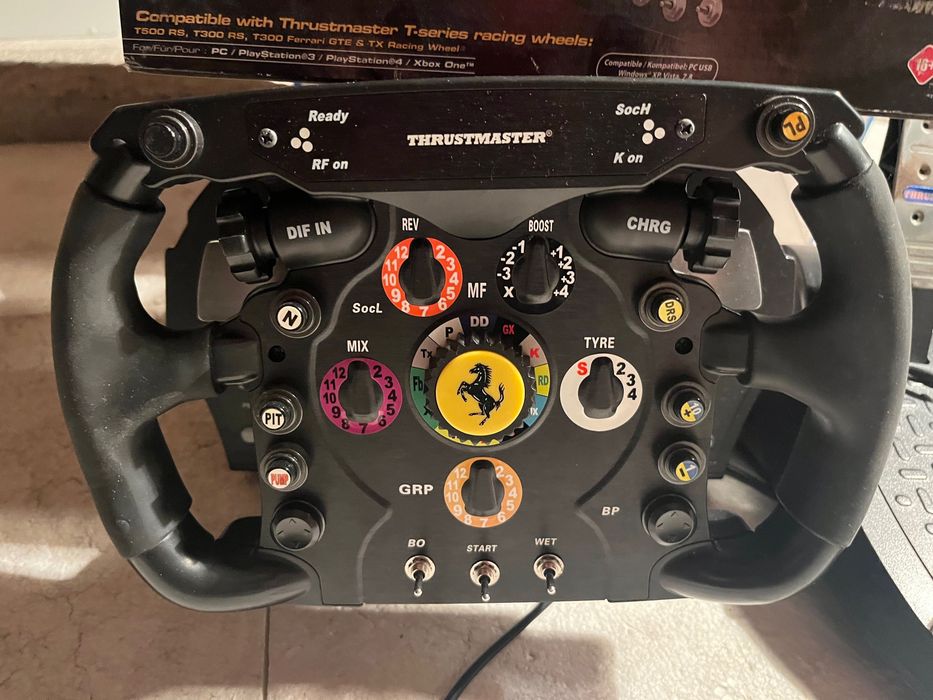 Kierownica thrustmaster f1 Ferrari stan bdb