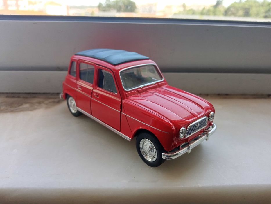 Miniatura Renault 4 L