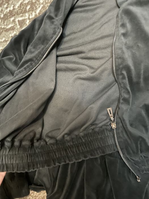 Велюровий костюм жіночий