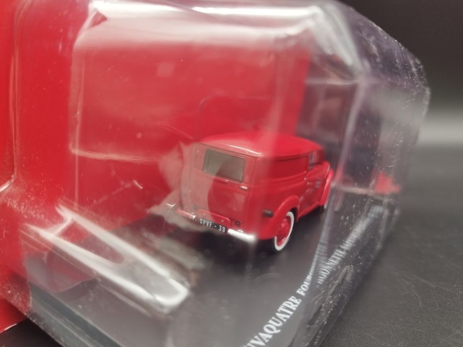 1:43 Atlas Renault Juvaquatre Fourgonnette z 1953  straż pożarna Paryż