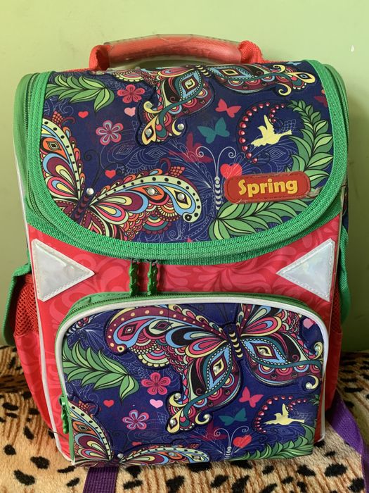 Рюкзак ортопедичний для дівчинки