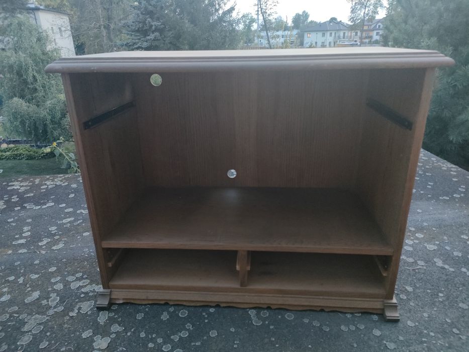 Szafka bez szuflad antyk