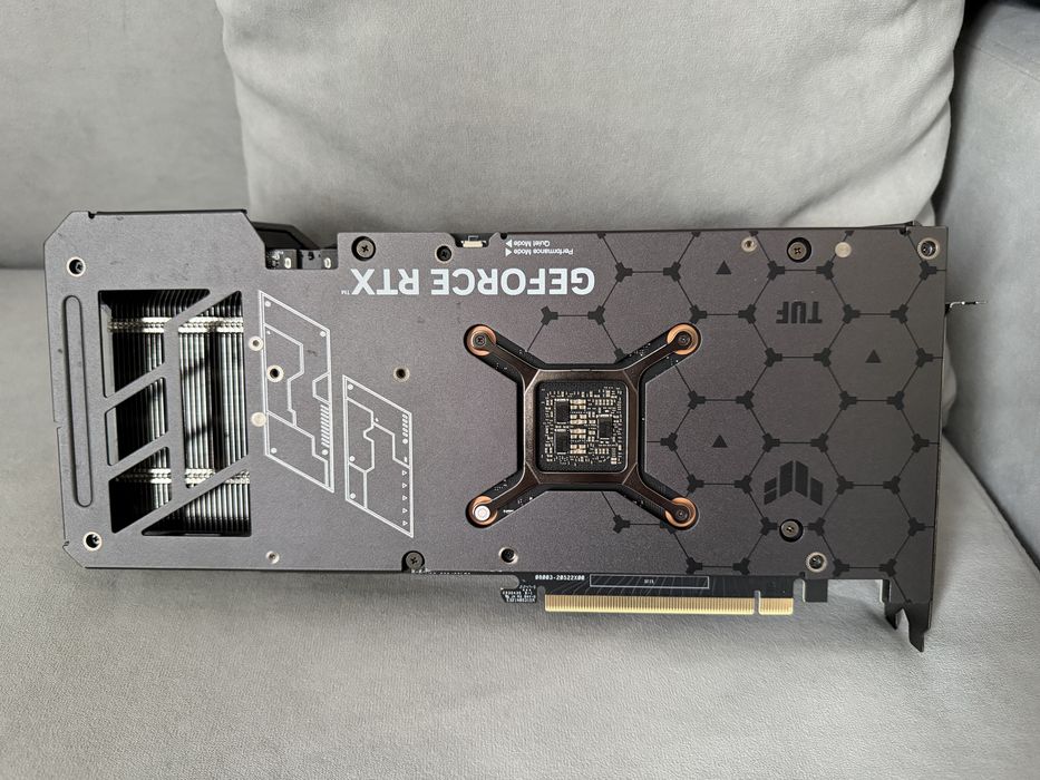 Asus tuf RTX4070ti 12gb