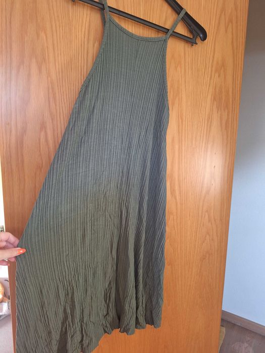 Vestido de verão. Verde.