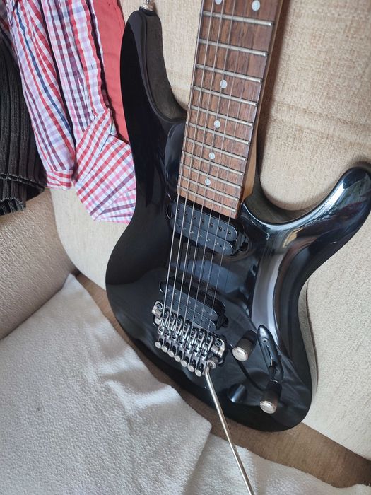 Gitara elektryczna Ibanez S7320 - siedem strun