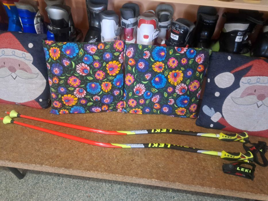 kijki narciarskie LEKI Worldcup Trigger S zakrzywione 115 cm