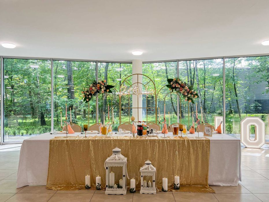 Wypożyczalnia dekoracji Złota ścianka dekoracyjna Ledony Cyfry