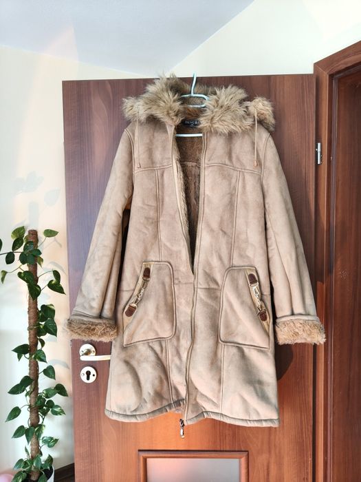 Ciepły Zimowy kożuch kożuszek z futerkiem