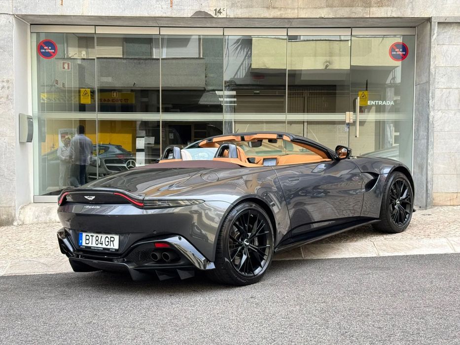Aston Martin Vantage Roadster V8
