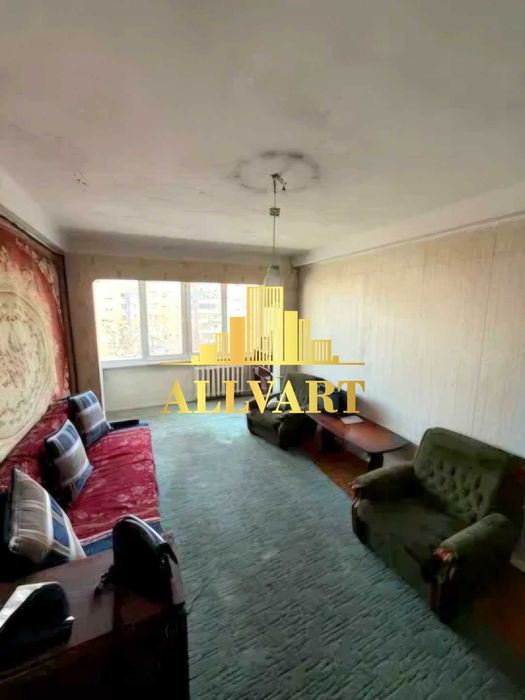 Продаж 3-к квартири ст. метро Печерськ (63м2)