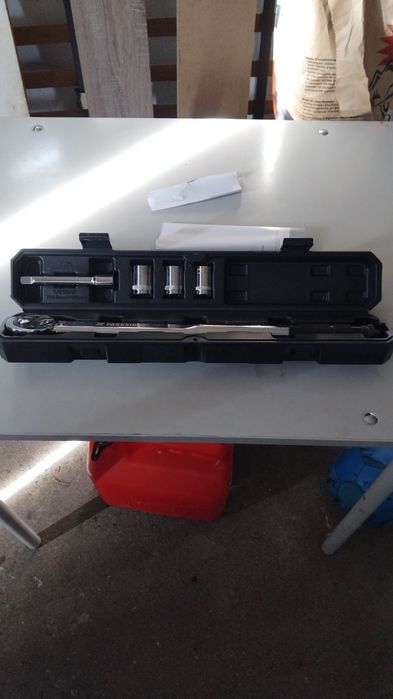 Chave Dinanometrica Parkside 40-210Nm nova!!