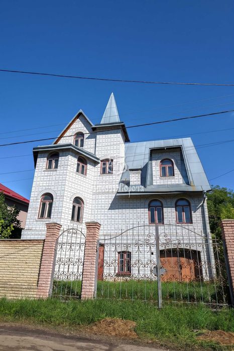 Будинок, 3 пов. Під ремонт. Пирогівська, 79, село Хотів, Обухівський район