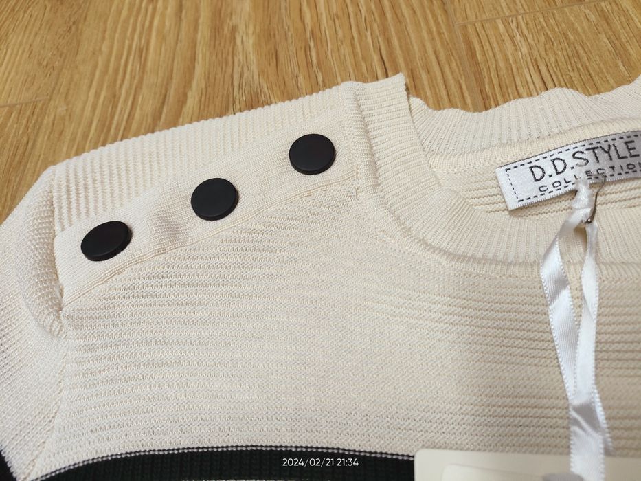 Sweterek prążkowany Uni