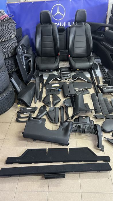 Салон сидіння карти дверей мерседес Mercedes-Benz GLE 167