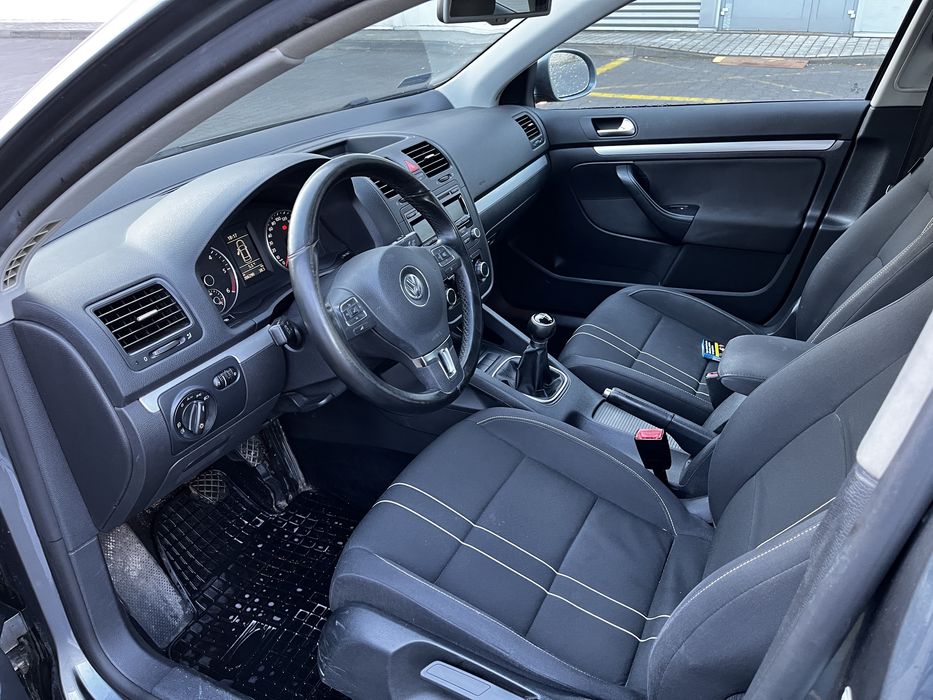 VW JETTA 2009 1.6 tdi/ PDC/ garażowany