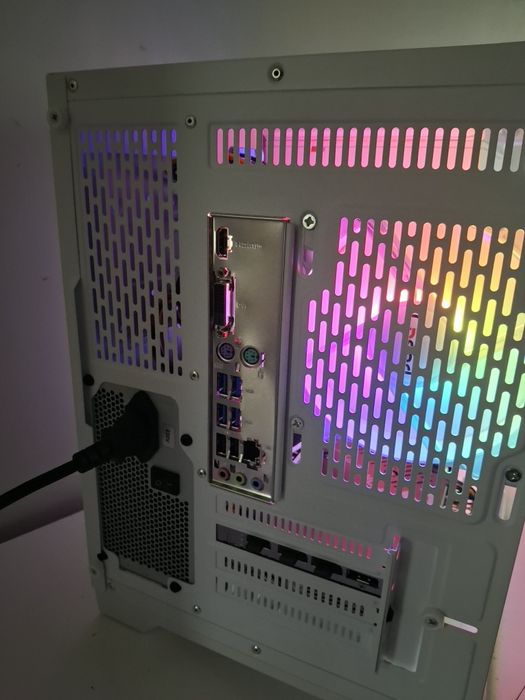 Komputer Gamingowy| Ryzen 5 4500 | Rtx 5060