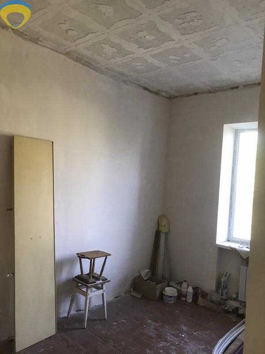 Продам трикімнатну квартиру в Петрівці. Буялик