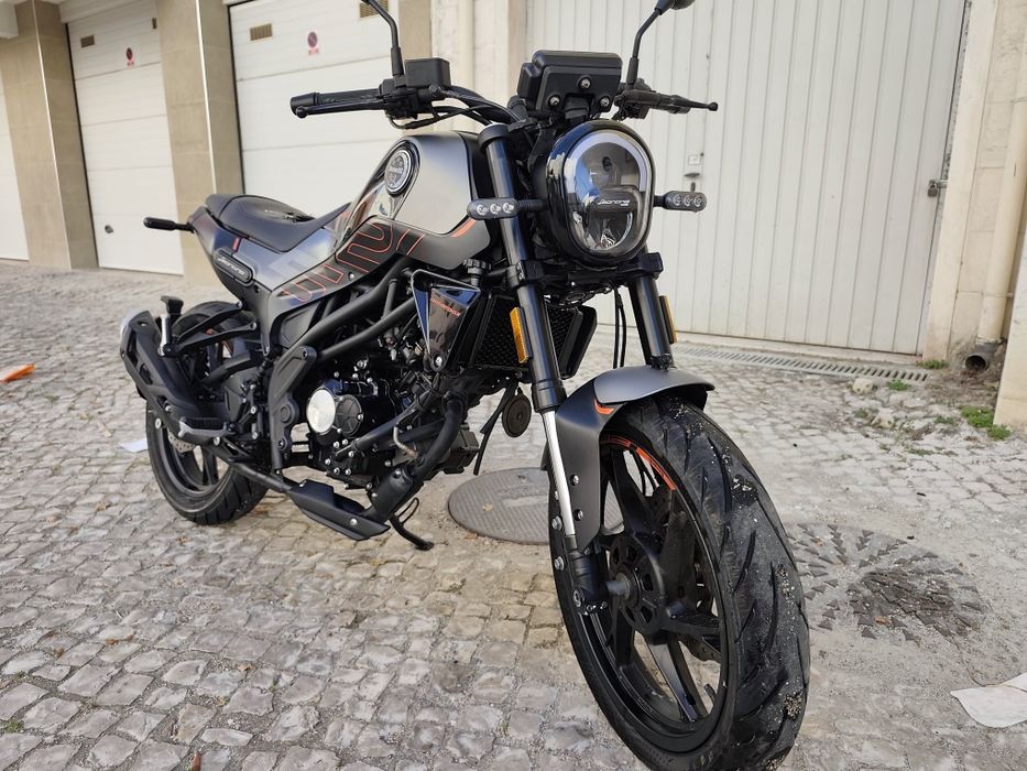 Benelli Leoncino 125cc 2023