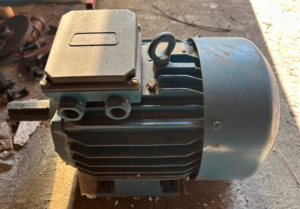 Silnik Celma Indukta SG132S2A 5,5kW / 2910 obr.     leżak magazynowy