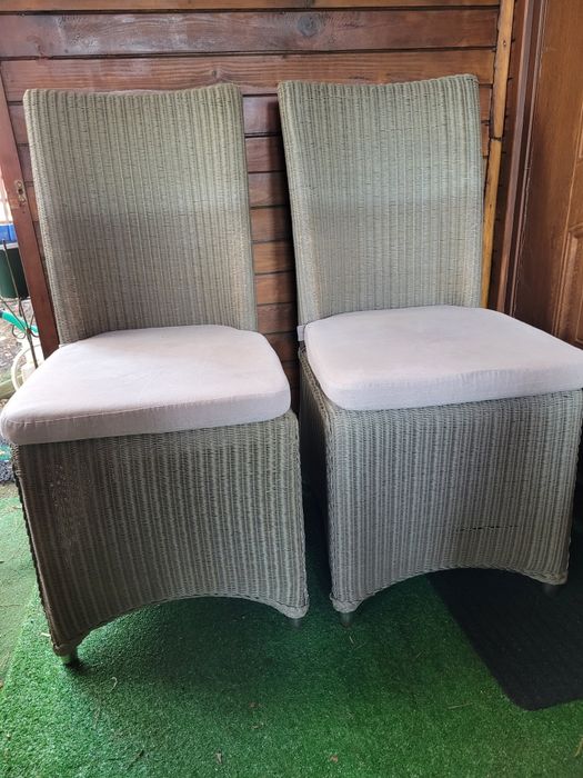 Krzesła na werandę