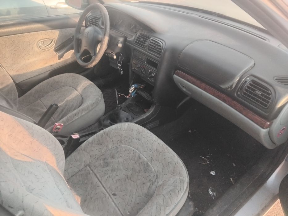 Пежо 406 1.8 бенз. Не на ходу.