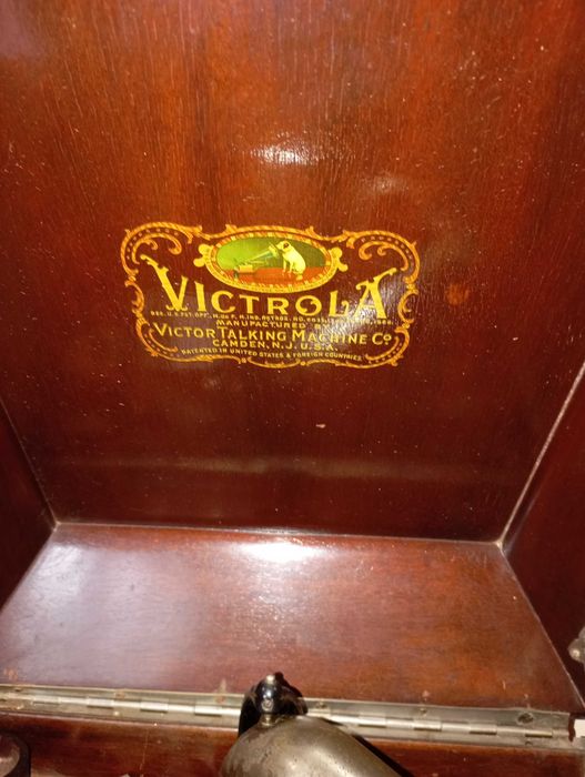 Gramofone de mesa antigo Victor Talking Machine