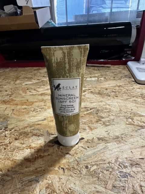 Krem przeciwsłoneczny mineralny (SPF50)