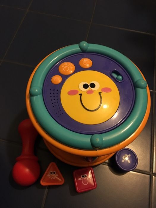 Chicco Tambor formas e sons de encaixar Chico