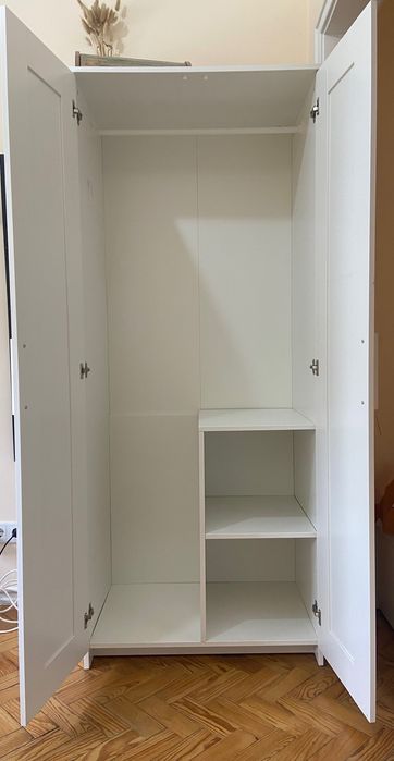 Roupeiro Ikea brimnes