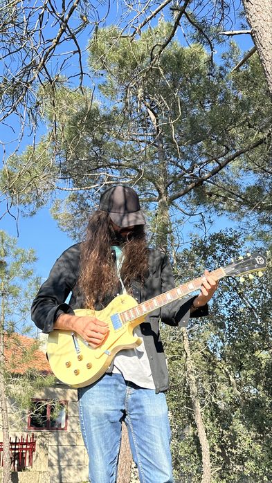 Guitarra Electrica - Beige - J & D