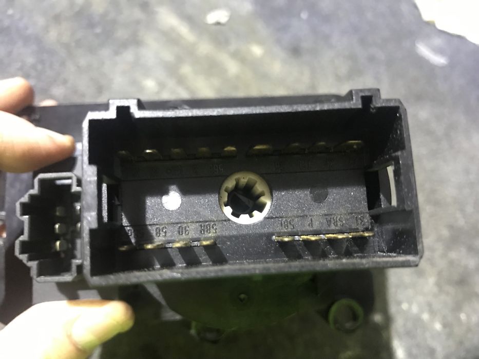Włącznik przełącznik świateł skoda fabia 1 lift
