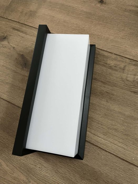 Lampa zewnętrzna LED 30W