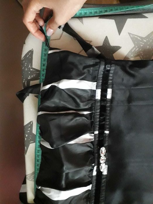 Sukienka czarna r 40/42