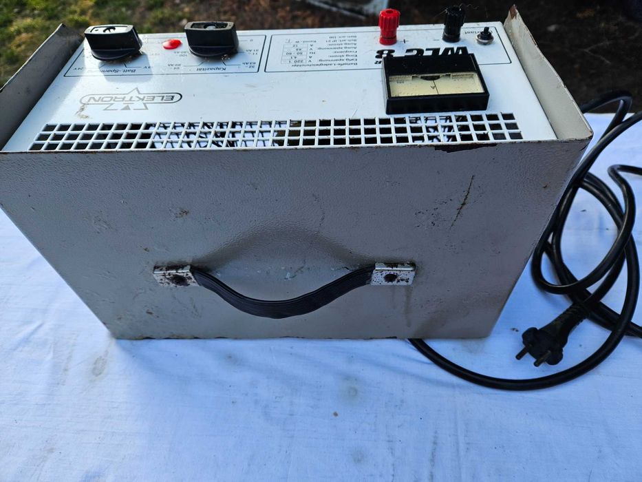 Ładowarka - WLG 8 prostownik 6-48V -używany - sprawny