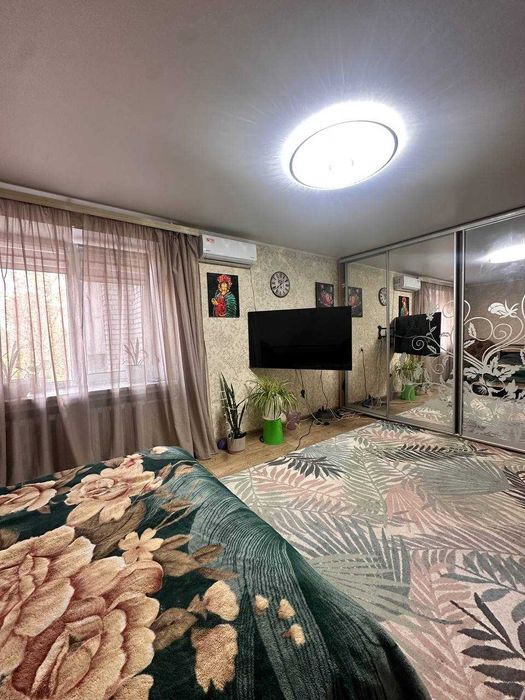 Продам 3к квартиру ж/м  Тополь-3