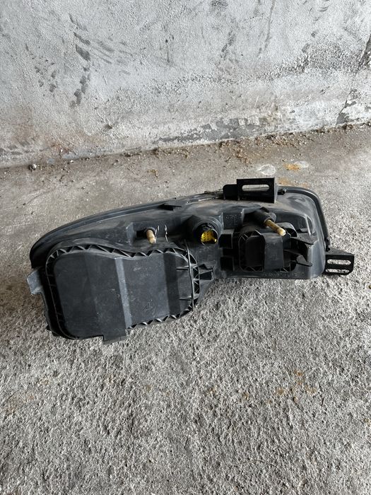 Farol Fiat Stilo 1.6