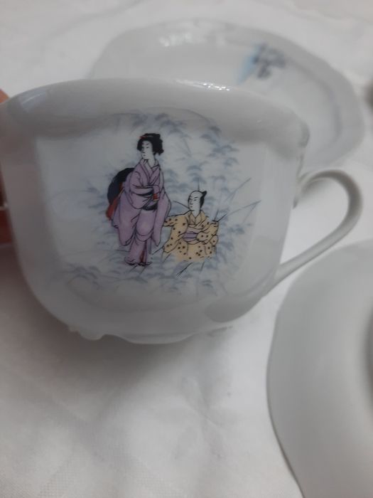 Duas chávenas grandes e um pires Coimbra