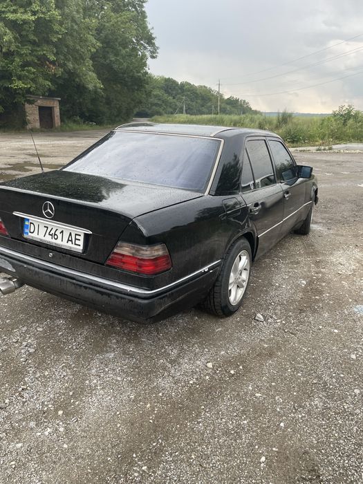 Мерседес 124 1995 року
