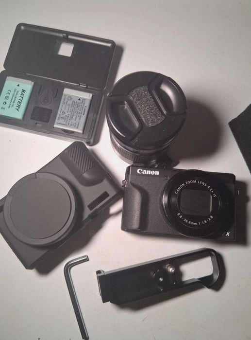 Aparat Canon PowerShot G7X Mark III + dodatki