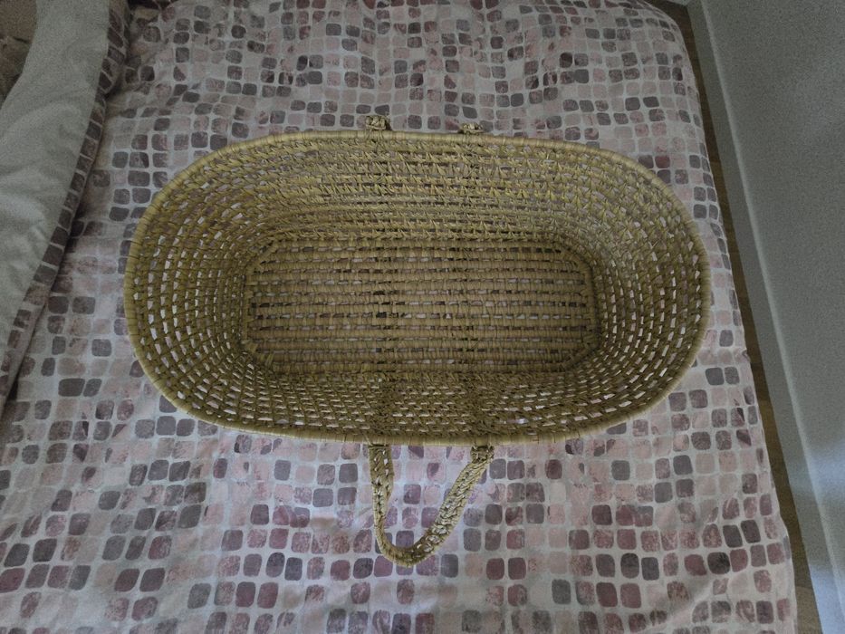 Alcofa de verga e colchão