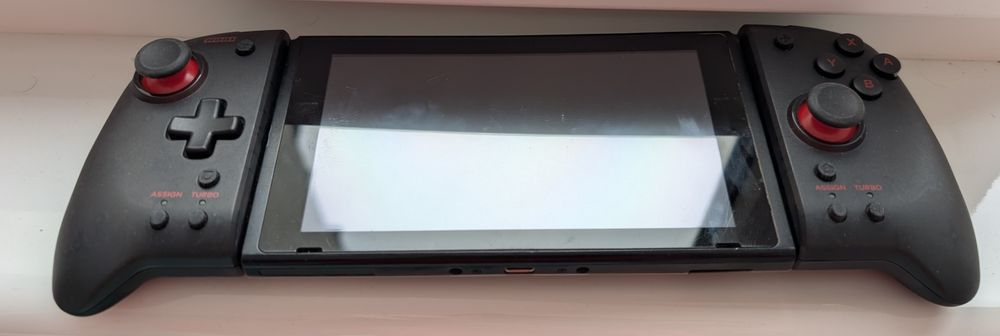 Продам Nintendo switch v2 32gb