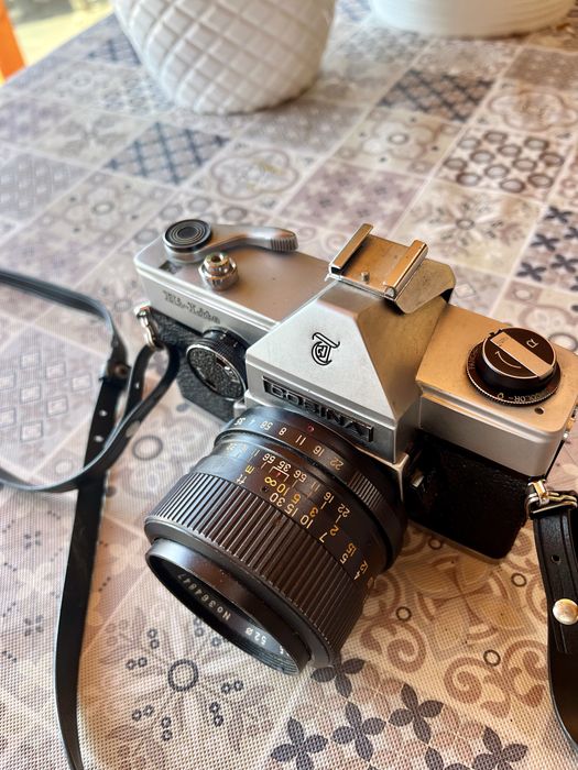 Antiga maquina fotografica 35 mm Cosina