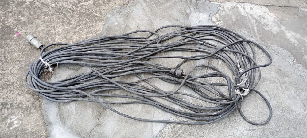 Sprzedam kabel siłowy.